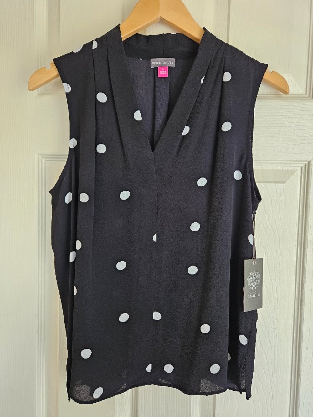 Vince Camuto Polka Dot Inverted Pleat Sleeveless Blouse Small NWT